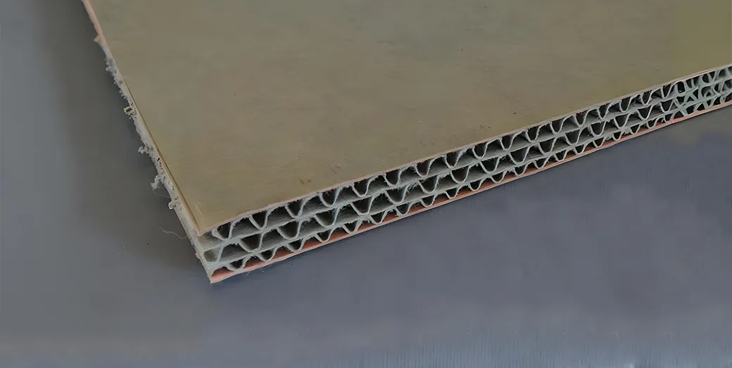 Triple wall corrugated sheet for heavy-duty packaging and protection best & safe